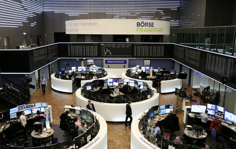 © Reuters. The German share price index DAX graph at the stock exchange in Frankfurt