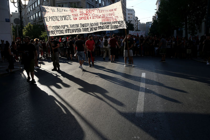 Greece to overturn law that made universities no-go zone for police