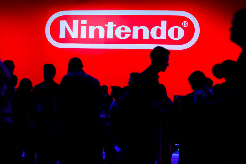 © Reuters. NINTENDO: CHUTE DE 10% DU BÉNÉFICE AU 1ER TRIMESTRE, EN DÉPIT DES VENTES DE SWITCH