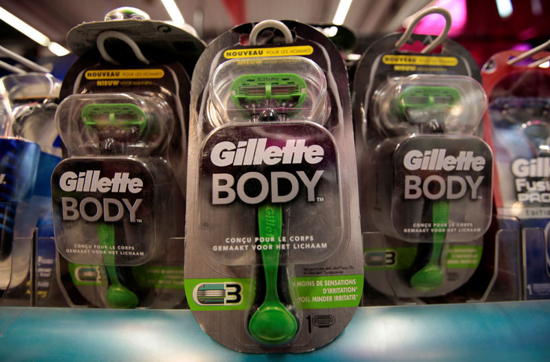 © Reuters. FILE PHOTO: Gillette razors are seen on racks at a Carrefour hypermarket in Nice