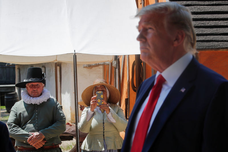 © Reuters. U.S. President Trump tours Jamestown Settlement Museum in Williamsburg, Virginia