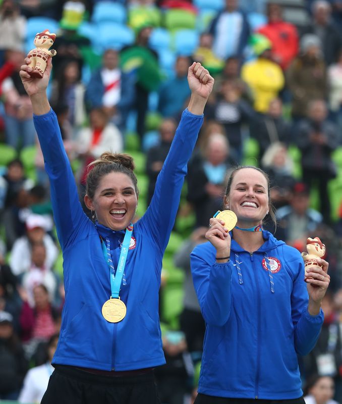 Cold and gold as U.S and Chile take beach volleyball titles