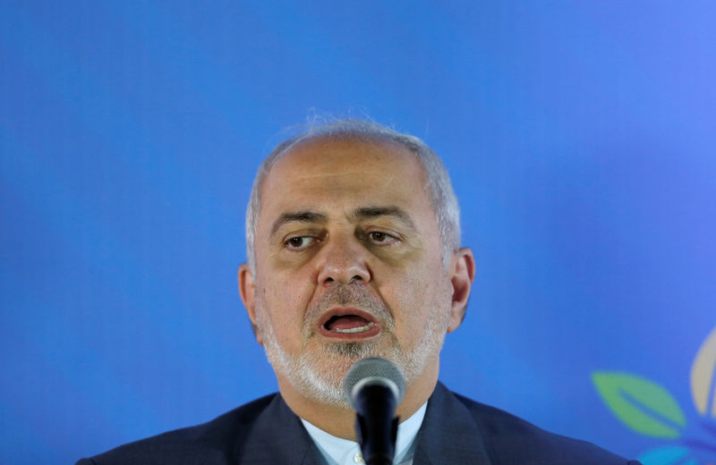 © Reuters. وزارة الخزانة: أمريكا تفرض عقوبات على وزير الخارجية الإيراني ظريف