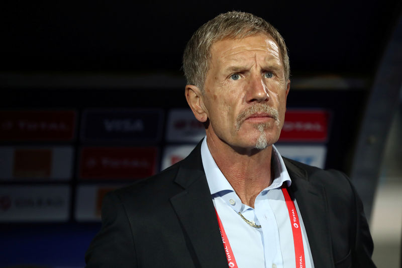 Englishman Baxter resigns as South Africa coach