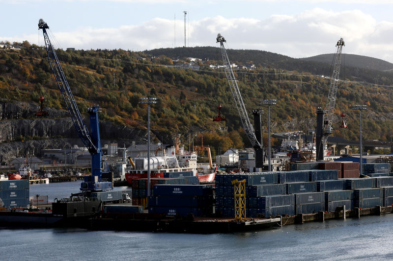 © Reuters. FILE PHOTO -  Shipping containers are picture in St John's