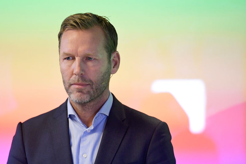 Nordic telecoms group Telia's CEO to stand down