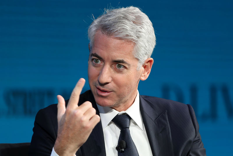 © Reuters. Ackman, CEO of Pershing Square Capital, speaks at the WSJ Digital Conference in Laguna Beach