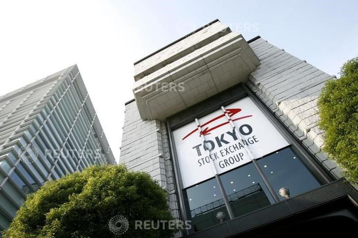 Borsa Tokyo in lieve rialzo dopo 4 giorni di perdite, mood fragile, giù energetici