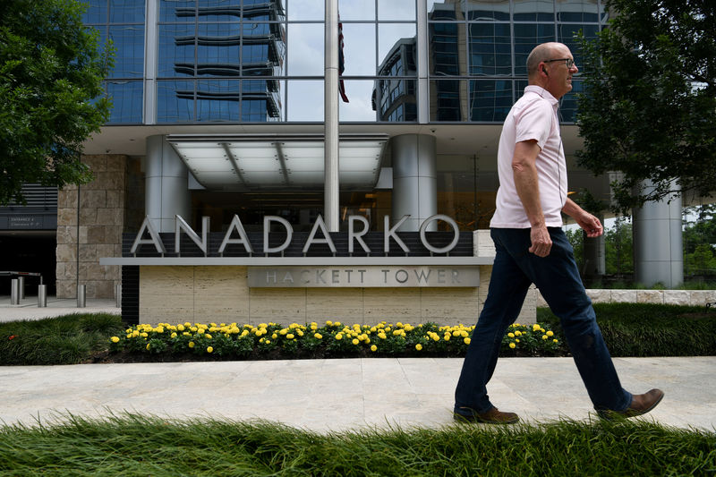© Reuters. FILE PHOTO: Anadarko Petroleum Corporation is seen in The Woodlands