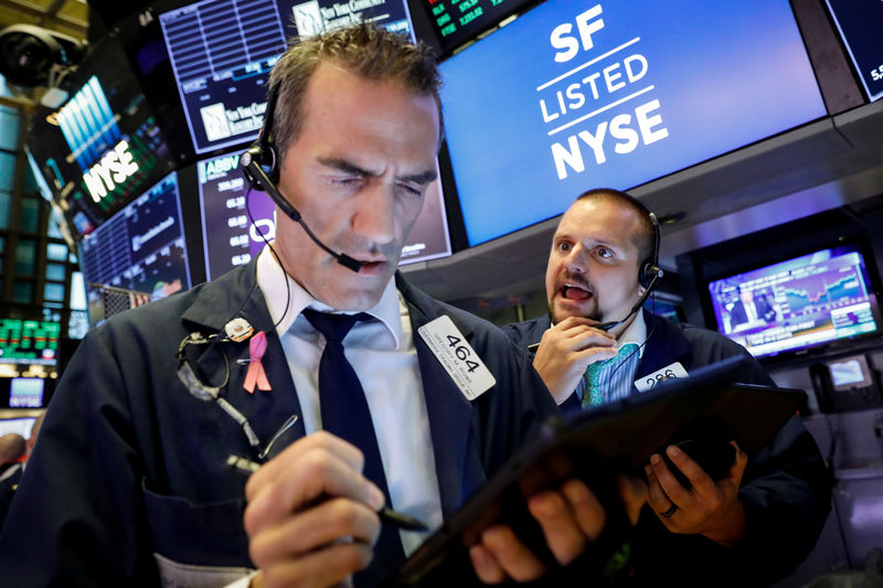 Wall Street cai com notícia sobre Huawei elevando preocupações comerciais