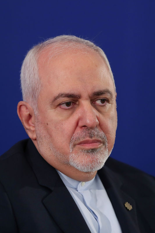 © Reuters. وزير خارجية إيران: أمريكا حولت منطقة الخليج إلى "علبة كبريت"
