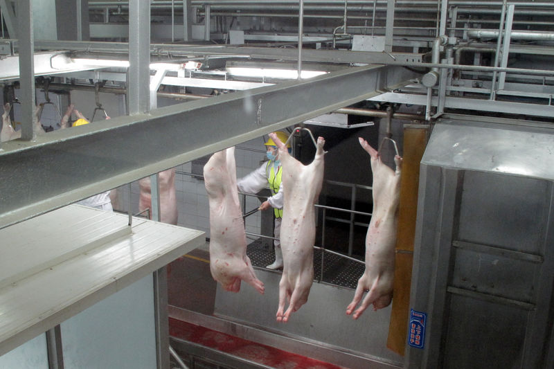 Surto de peste africana impacta lucros da gigante chinesa da carne suína WH Group