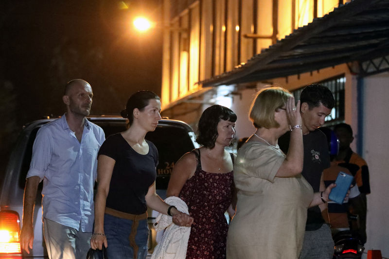 © Reuters. Family members arrive to see the body of 15-year-old Irish girl Nora Anne Quoirin  at Tuanku Jaafar Hospital in Seremban