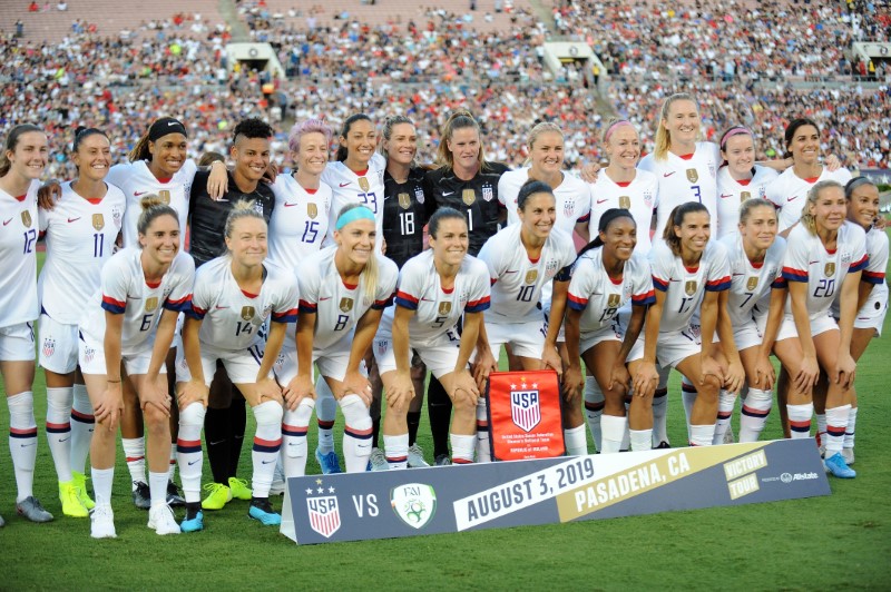 © Reuters. FILE PHOTO:  Soccer: U.S. Women's National Team Victory Tour-Ireland at USA