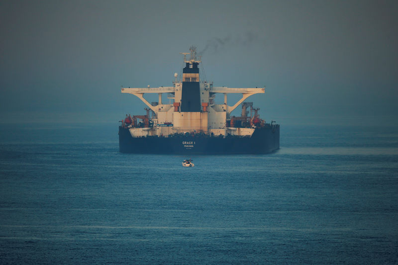 © Reuters. FILE PHOTO: Iranian oil tanker Grace 1 sits anchored after it was seized in July by British Royal Marines in the Strait of Gibraltar