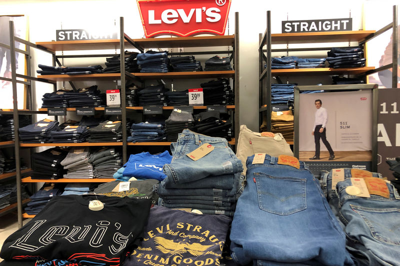 © Reuters. FILE PHOTO: Levi's men clothing is pictured inside a JC Penney store in Oceanside