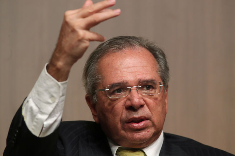 Brasil está preparado para dólar a R$4,10 ou R$4,20, diz Guedes