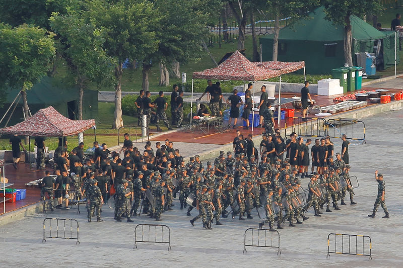 China amenaza con usar la fuerza para sofocar las manifestaciones en Hong Kong