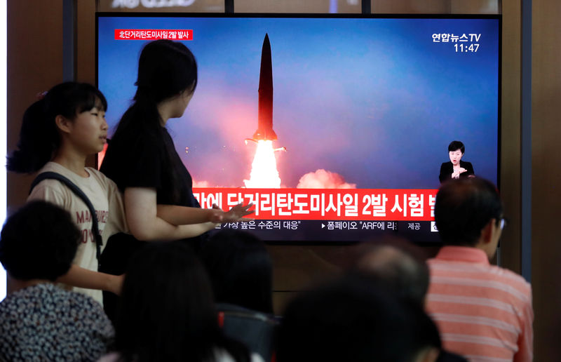 Corea del Nord lancia missili, bolla presidente Sud come &quot;impudente&quot;