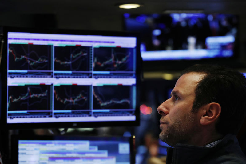 Wall Street grimpe sur des espoirs de relance économique