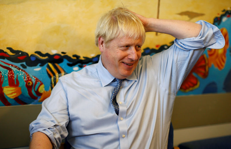 Vamos substituir mecanismo backstop por arranjos alternativos, diz Boris Johnson à UE