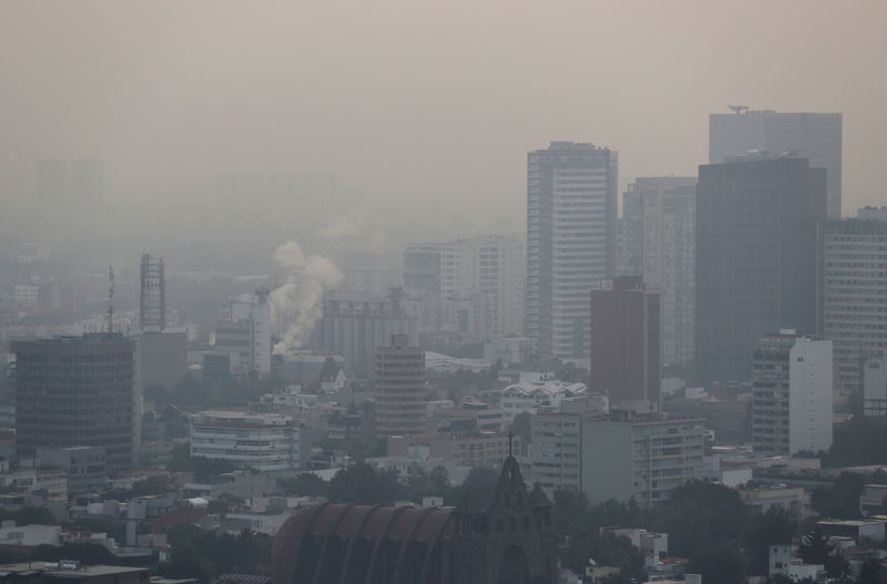 Estudo vê possível elo entre poluição ambiental e depressão e esquizofrenia