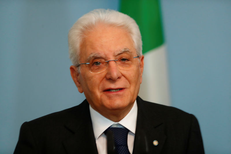 Italy president begins talks to seek way out of government crisis