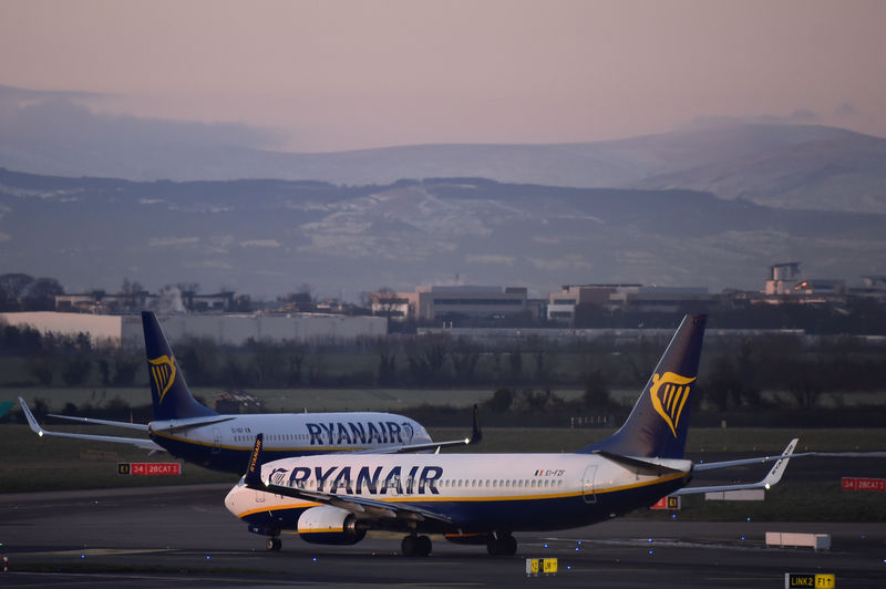 © Reuters. Ryanair aircraft are seen at Dublin airport Dublin
