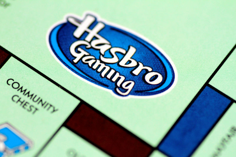 © Reuters. Illustration photo of a Monopoly board game by Hasbro Gaming