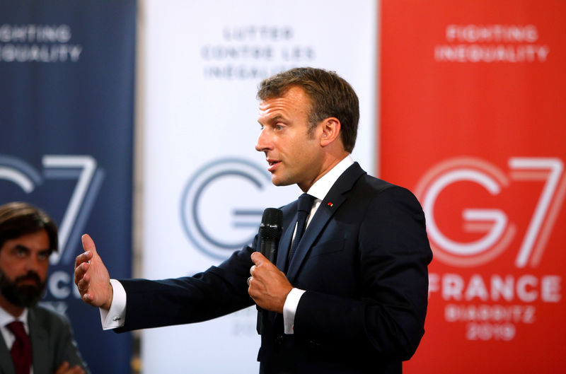 Macron dice que Europa planea &quot;nuevos recortes de impuestos&quot; para estimular el crecimiento
