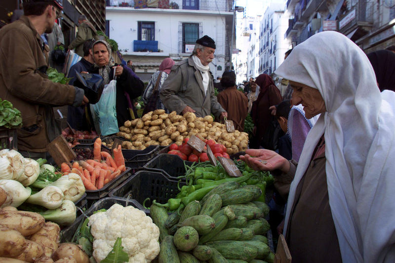 التضخم السنوي في الجزائر يهبط إلى 2.7% في يوليو
