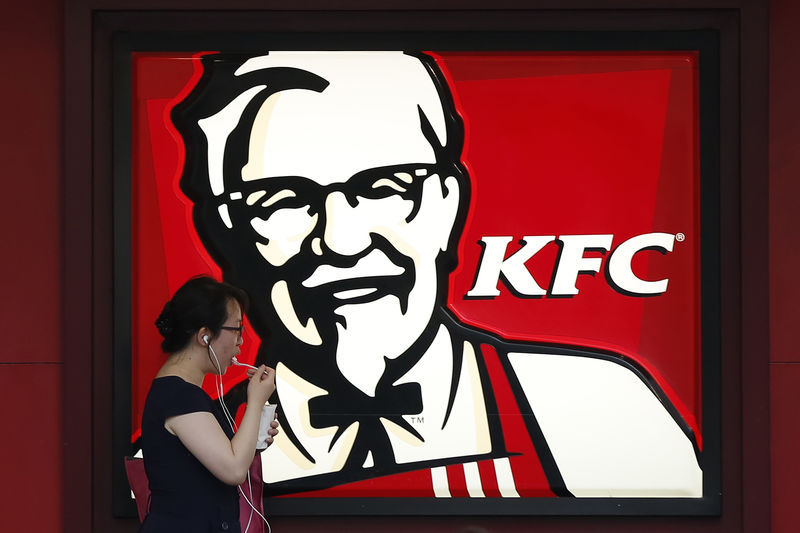 KFC e Beyond Meat fazem parceria para testar nuggets e asas de frango vegetais
