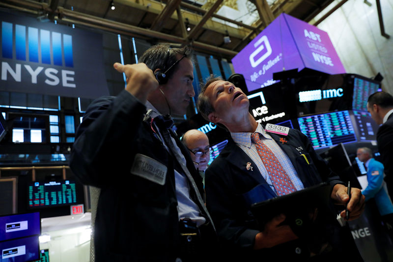 © Reuters. 米株は反発、米中通商巡る懸念が後退　アップルが上げ主導