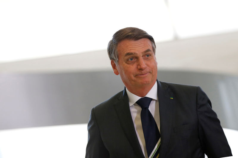 © Reuters. Imagen de archivo del presidente de Brasil, Jair Bolsonaro, durante una ceremonia de promoción de generales de las Fuerzas Armadas, en el Palacio Planalto en Brasilia