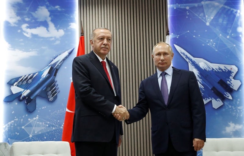 إنترفاكس: روسيا تسلم تركيا بطارية ثانية من منظومة إس-400