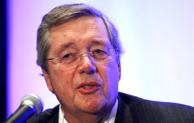 © Reuters. FILE PHOTO: Philip Rinaldi, chief executive of Philadelphia Energy Solutions, speaks at the annual IHS CERAWeek conference in Houston