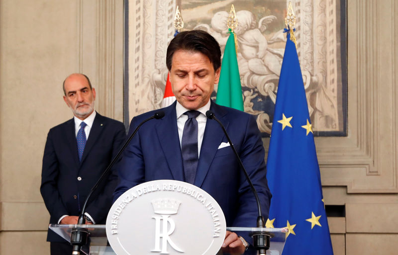 © Reuters. Italian President Mattarella meets PM Conte, in Rome