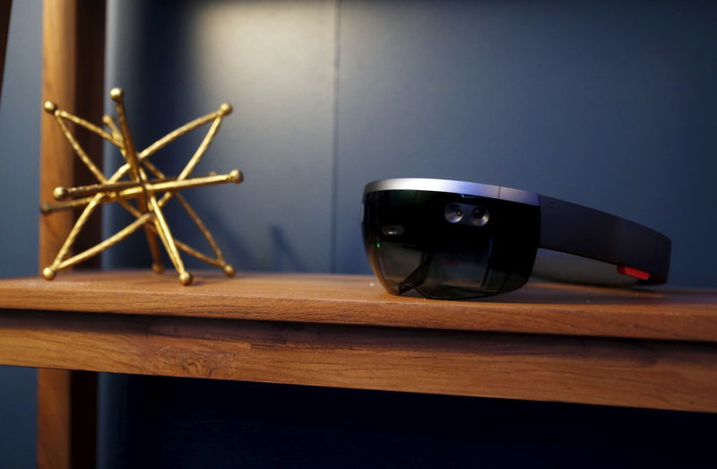 Microsoft diz que novo dispositivo de realidade aumentada será lançado em setembro
