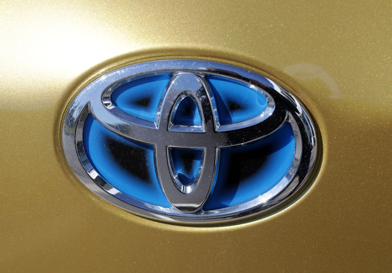 © Reuters. The logo of Toyota carmaker is seen on a car in Nice
