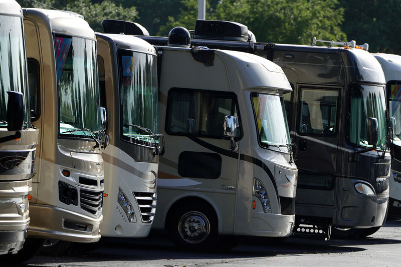RV Makers See Bumpy Road, Cut Shipment Projection
