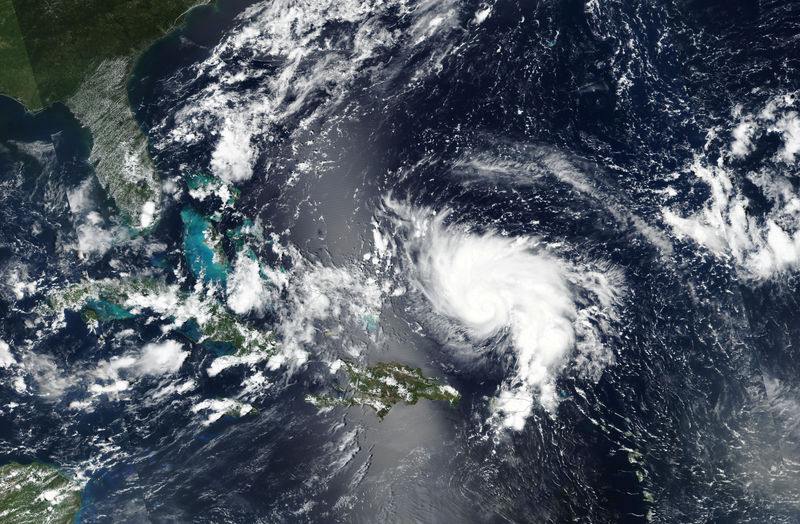 © Reuters. Hurricane Dorian approaches the coast of Florida