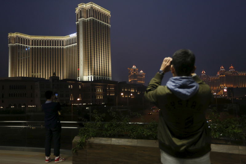 Macau casino revenue drops 8.6% in August