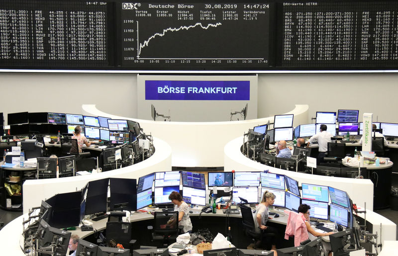 European shares rise in cautious trade, FTSE shines