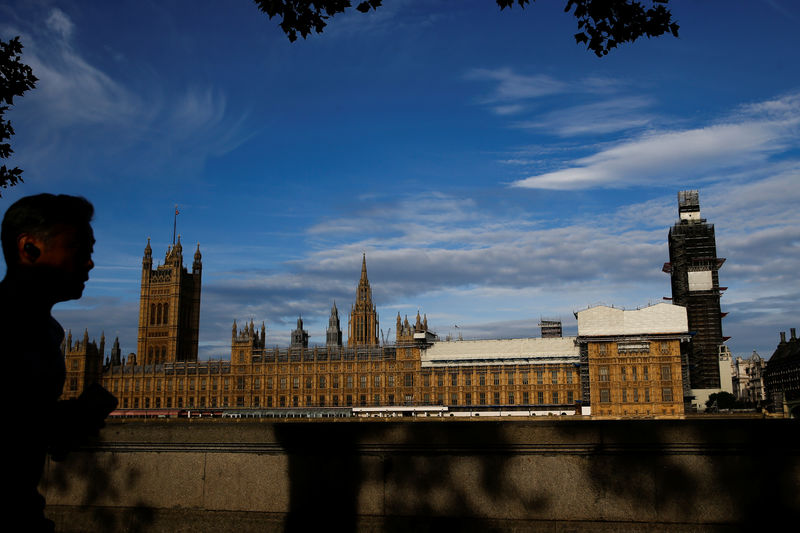 GB/Brexit: Des députés veulent faire voter au plus vite un texte empêchant toute sortie sans accord