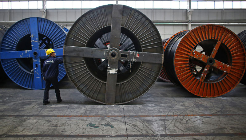 © Reuters. انكماش طفيف في نشاط المصانع التركية في أغسطس