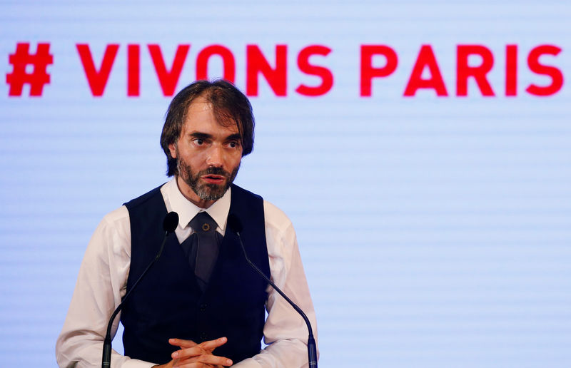 © Reuters. VILLANI AFFIRME N'AGIR NI CONTRE MACRON, NI CONTRE LAREM