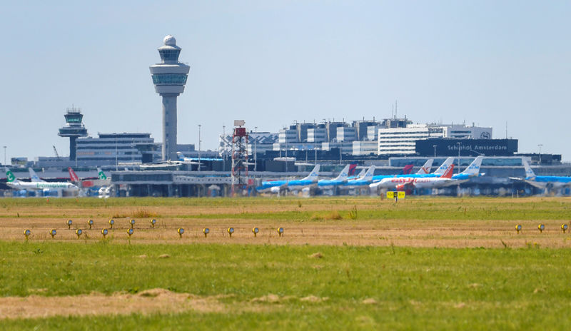 إضراب يعطل الرحلات الجوية في مطار سخيبول بأمستردام