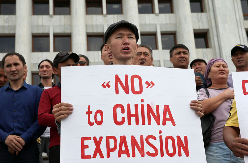 العشرات ينظمون احتجاجا ضد النفوذ الصيني في قازاخستان
