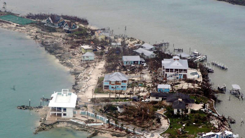 Furacão Dorian segue para a Flórida após provocar destruição nas Bahamas