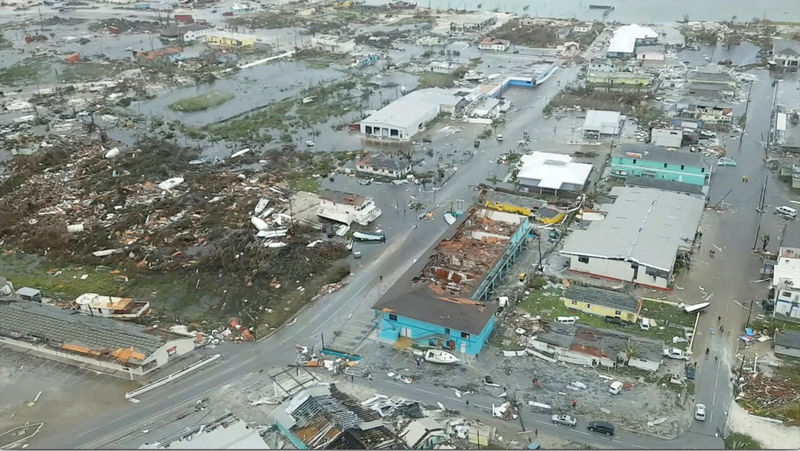 © Reuters. Vista aérea de la devastación causada por el huracán Dorian a su paso por las Islas Ábaco en Bahamas